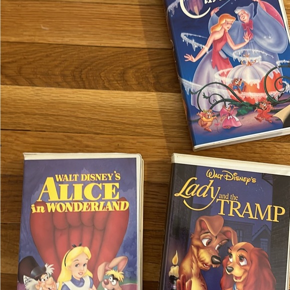 Disney VHS tapes - Picture 2 of 5